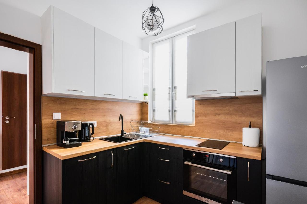 Apartament Modern Serenity ~ 1 Bd Flat In *